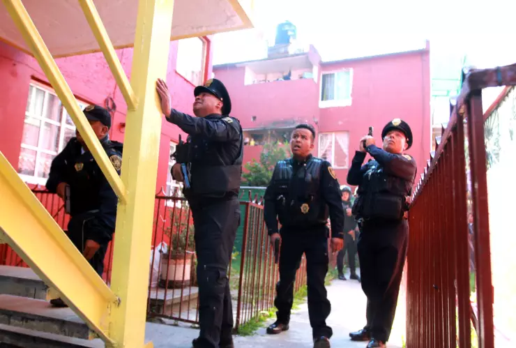 Arresto en una vecindad localizada en Doctor Andrade #24a