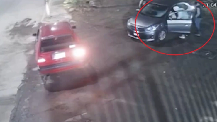 Encañonan a conductor para robarle su auto en la colonia Galaxia Bosques de Amalucan