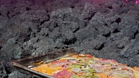 pizza_lava_pacaya.jpg