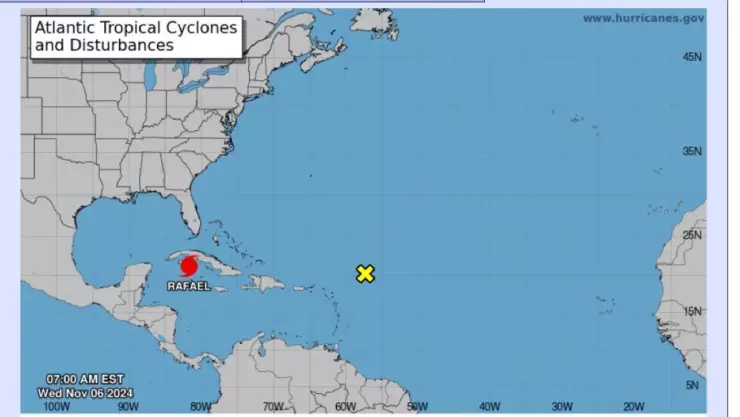 Huracán Rafael es ahora categoría 3 y revelan su ubicación exacta