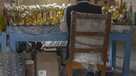 Dedicación artesanal esferas