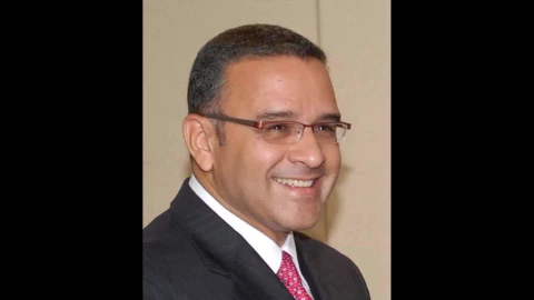 Expresidente salvadoreño acusado de corrupción ahora es nicaragüense