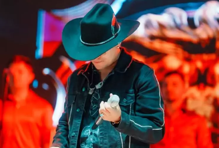 ¡TRAGEDIA! Muere famoso cantante colombiano; se estrelló su avioneta tras concierto