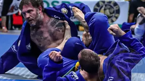 ¡En modo Venom! Tom Hardy gana medalla de oro en Jiu-Jitsu.jpg