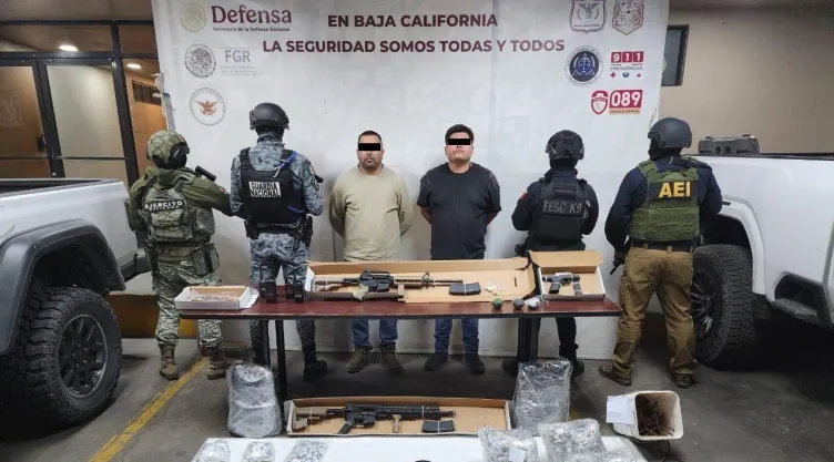Detención de Javier Gabriel “N”, alias “La Piruja”, en Baja California; autoridades estatales y federales aseguraron armas de alto poder, granadas, droga y vehículos durante el operativo en el Valle de Mexicali.