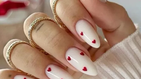 45 diseños de uñas para San Valentín en almendradas o cuadradas: son sencillas, elegantes y sutiles