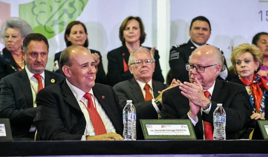 Reconocen a Cruz Roja