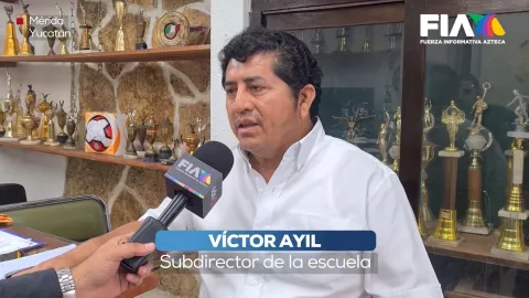 Víctor Ayil, subdirector de la secundaria Agustín Vadillo Cícero en Mérida, Yucatán
