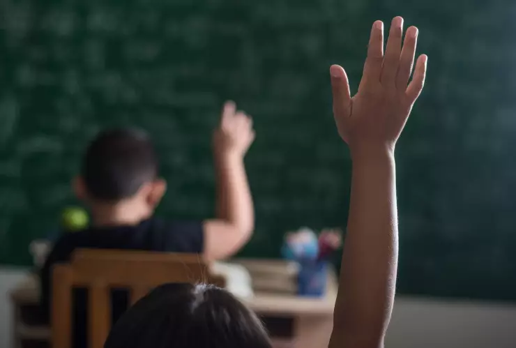 PORTADA hay clases mañana 2909.jpg