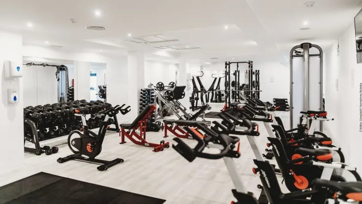Muere al levantar 180 kilogramos en gimnasio de la Ciudad de México.