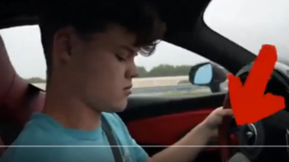 Youtuber se estrelló en su McLaren mientras grababa un EN VIVO