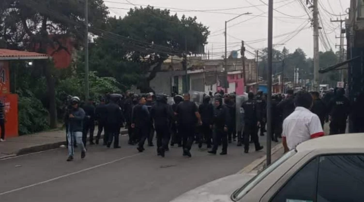 Vinculan a proceso a dos mujeres por proteger a asesino de policía en Topilejo