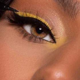eyeliner (1).png