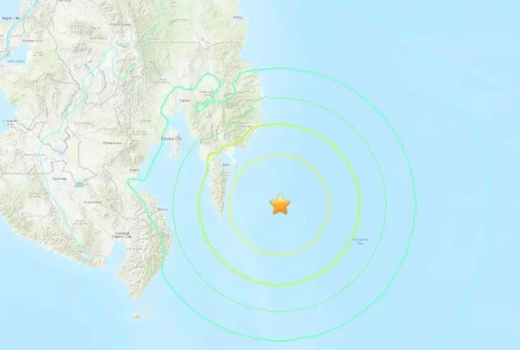 Sismo magnitud 7.2 sacude las costas de Filipinas, hay alerta de tsunami en Japón.