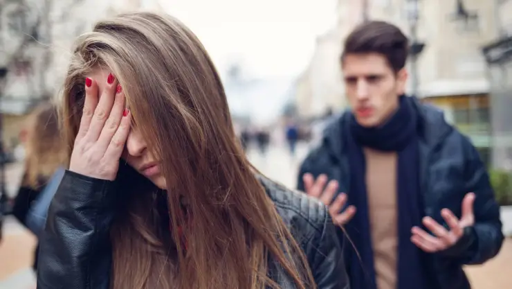 ¿Qué es el gaslighting? Un maltrato psicológico que debes evitar