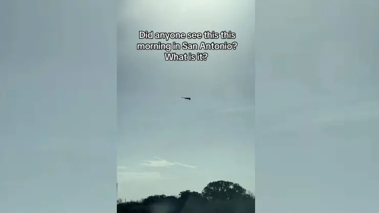 Un objeto volando en los cielos de San Antonio