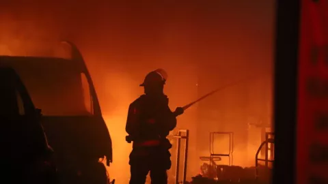 Cuáles son los daños Ya fue sofocado el incendio en bodegas de productos de limpieza