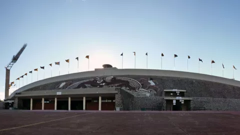Murió una persona luego de caer en una coladera, en frente de CU, mientras trabajaba en ella