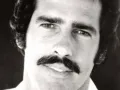 Andrés Garcia selfie de joven.jpg