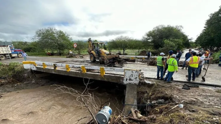 Huracán Lidia deja a personas muertas