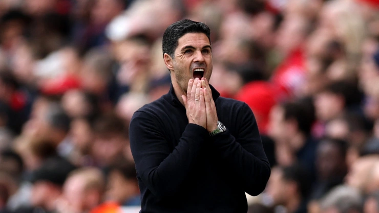Mikel Arteta, entrenador del Arsenal, preocupado por la derrota ante el Bournemouth.