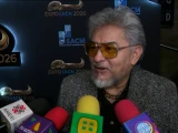 Fato es reconocido con el galardón “El Gran Maestro” por sus 50 años de carrera.jpg