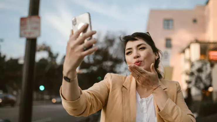 ¿Cómo evitar caer en estafas en apps de citas?