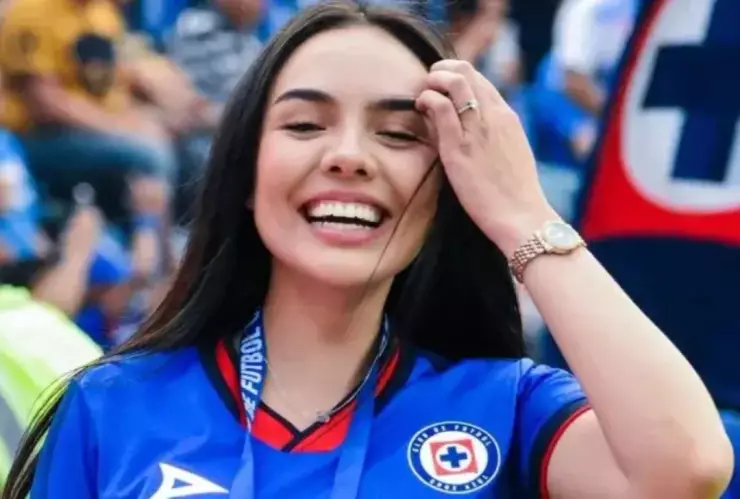 Quién es Melissa Rivas, la voz de Cruz Azul