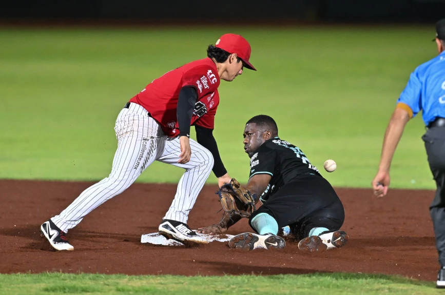 Diablos Rojos del México vencen 5-4 a Piratas de Campeche juego 4