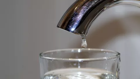 Agua en Estados Unidos contaminada con químicos PFAS