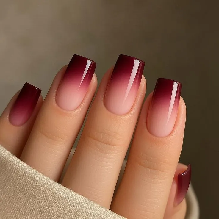 13 diseños de uñas rojas sencillas, pero elegantes: para natación, gym, pádel o atletismo