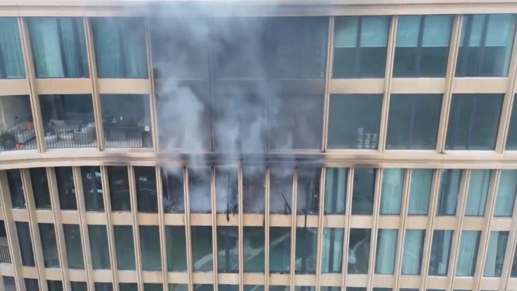 incendio-consume-complejo-departamentos-lujo-san-pedro-nuevo-leon-video