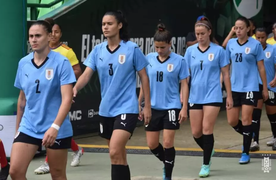 Selección Femenina de Uruguay.jpeg