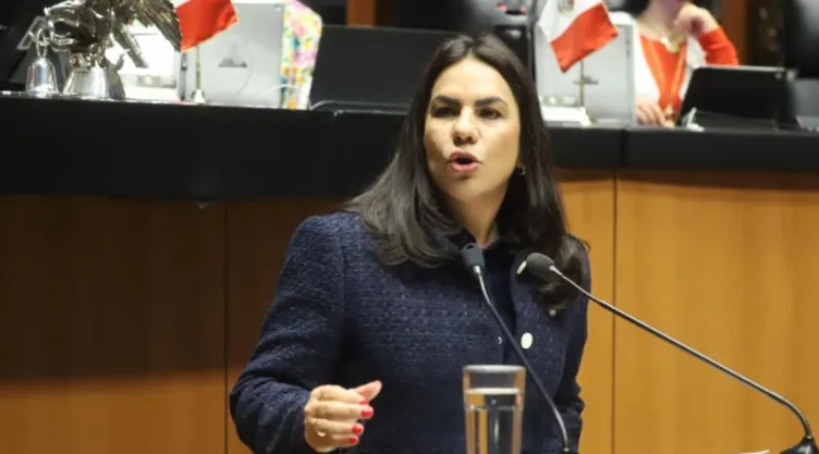 Karla Toledo pide devolver descuentos de nómina si no hay atención médica en el IMSS