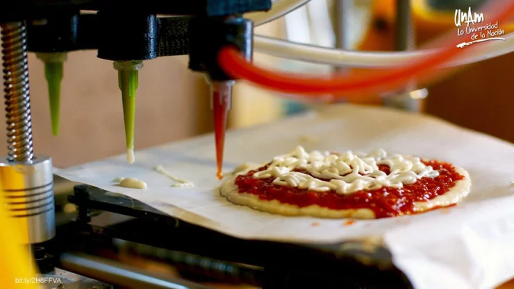 Ingeniería en alimentos innova con impresora para platillos mexicanos en 3D
