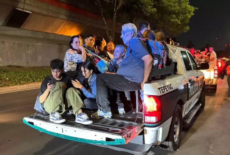 Falla la Línea 8 del Metro CDMX