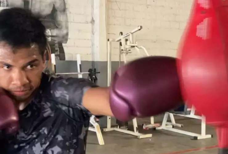 Ray Rojas buscará un campeonato de boxeo antes de que finalice el año