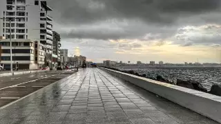 ¡Atención! Cierran bulevar Ávila Camacho por evento de norte en Boca del Río