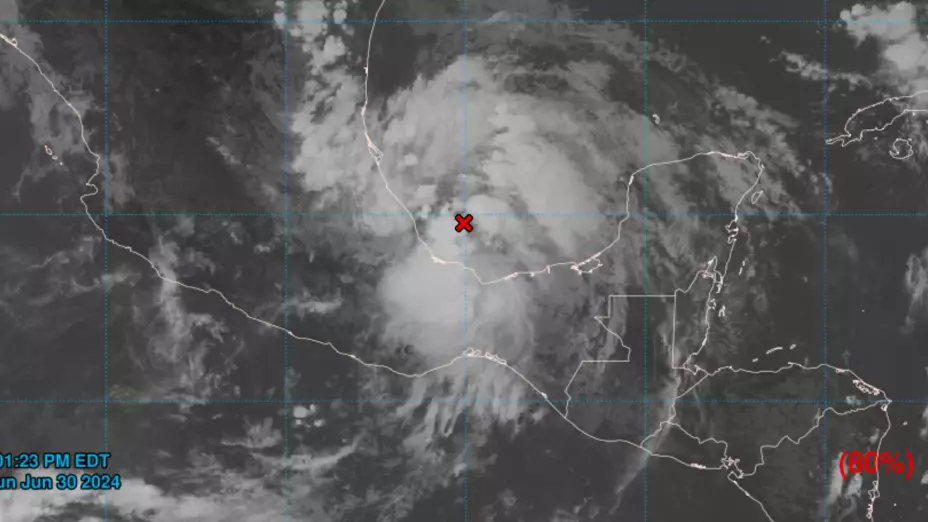 Advierten sobre nueva posible depresión tropical en el Golfo de México