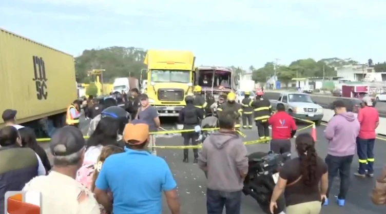 La vida de Brandon cambió para siempre: Grave accidente en la autopista Veracruz-Cardel