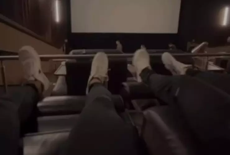 Dan y Yomi en el cine