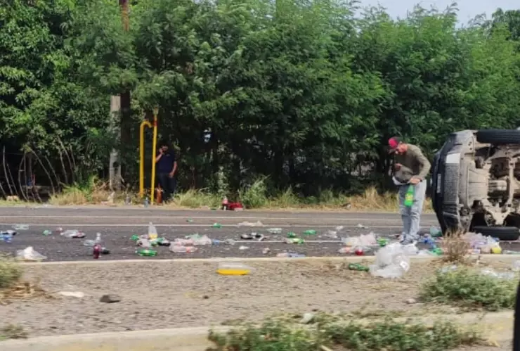 Rapiña de bebidas en la Culiacán-Eldorado