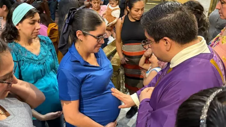 Misa embarazadas Catedral de León