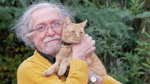 Confirman muerte de Ernesto Acher, fundador de La Banda Elástica