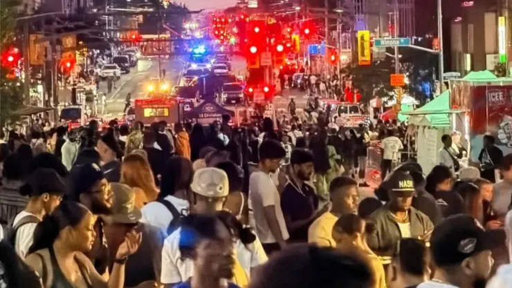 VIDEO: Ataque desata pánico en festival de salsa; deja dos víctimas sin vida y seis heridos en Toronto
