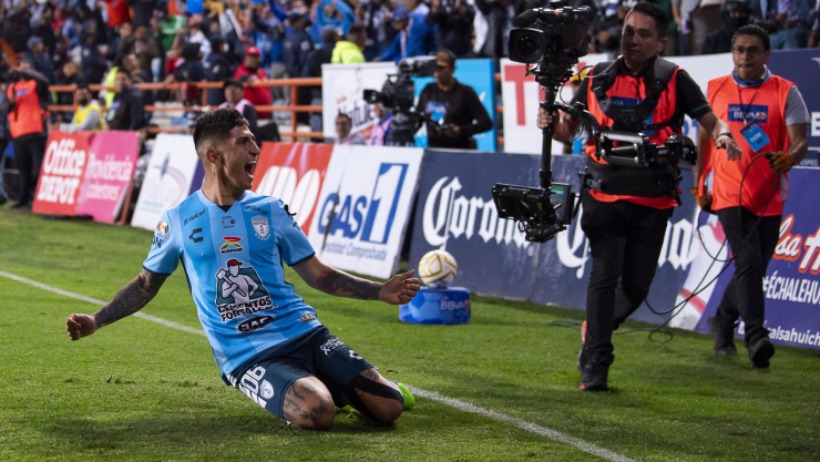 Víctor Guzman festeja su gol en la Final ante Toluca