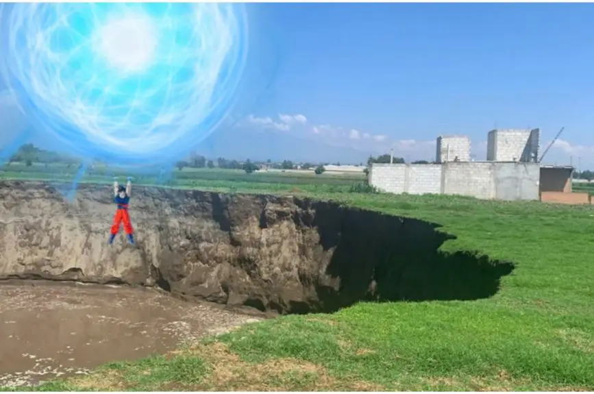 Gokú forma una enorme Genki-dama desde el socavón poblano.