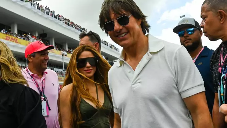 Shakira y Tom Cruise.