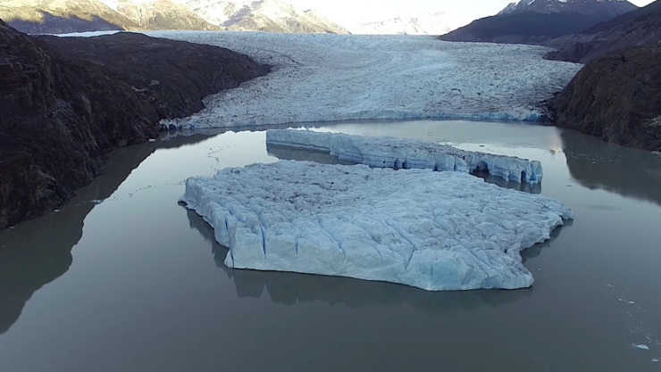 Desprendimientos del Glaciar Grey en el extremo sur de Chile. Imagen: Reuters