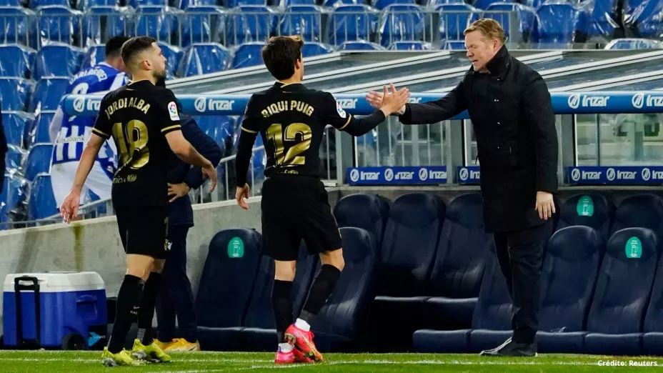 Jordi Alba, Riqui Puig y Ronald Koeman con Barcelona